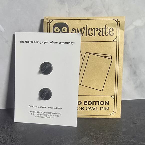 Owlcrate New Limited Edition The Book Owl enamel pin - Picture 5 of 6